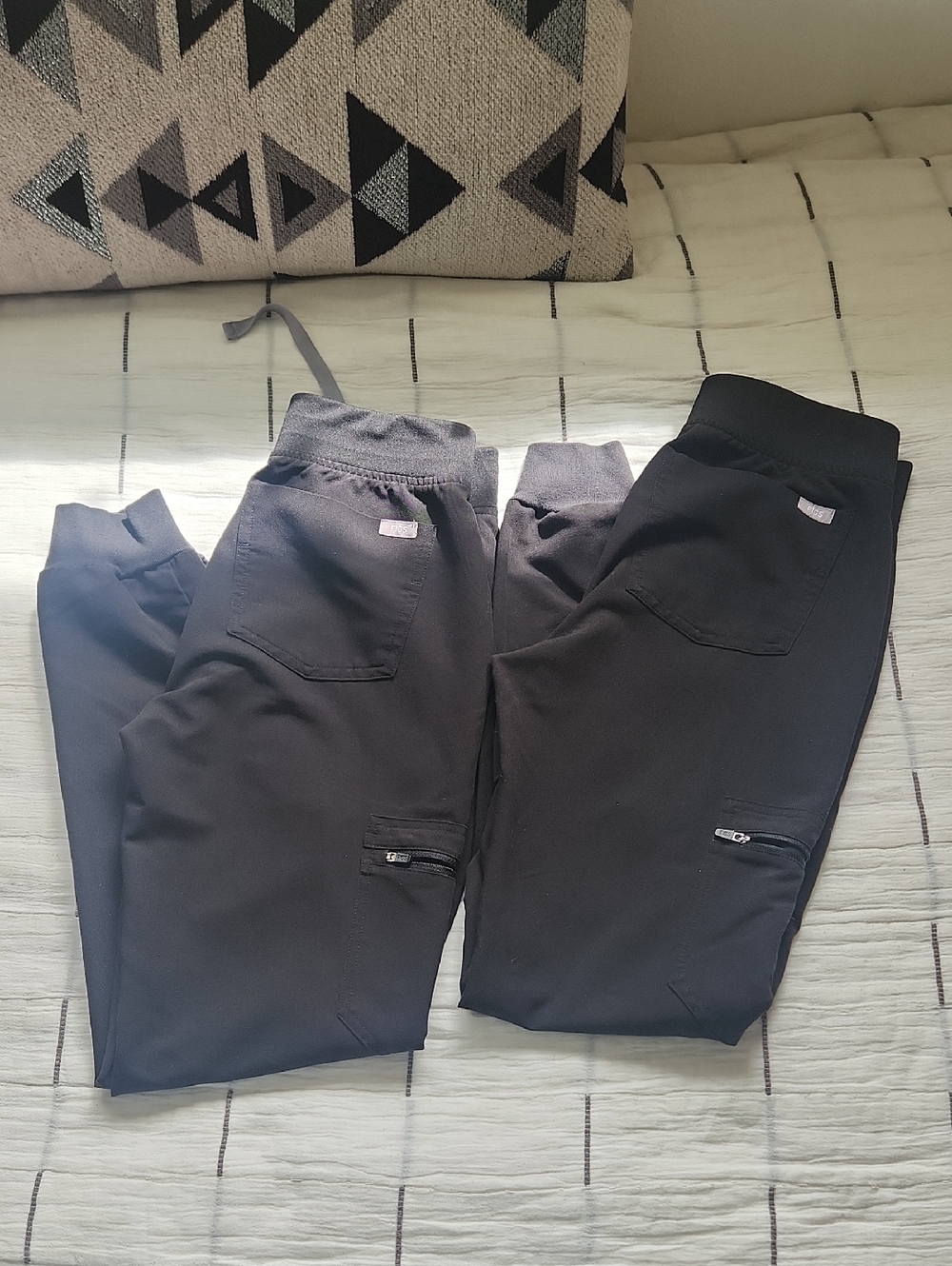 Black Figs Jogger Scrubs